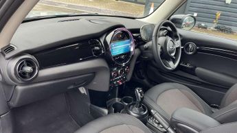 MINI Hatchback 1.5 Cooper Classic 3dr Auto