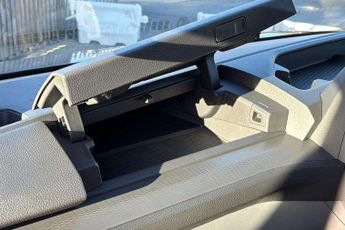 Volkswagen Transporter 2.0 TDI 150 Commerce Pro Van Auto