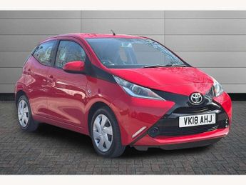 Toyota AYGO 1.0 VVT-i X-Play 5dr x-shift