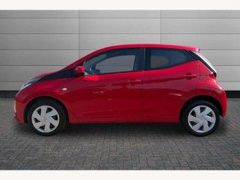 Toyota Aygo 1.0 VVT-i X-Play 5dr x-shift