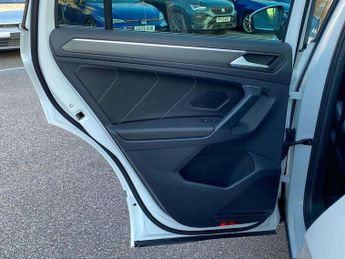 Volkswagen Tiguan 1.4 TSI eHybrid R-Line 5dr DSG