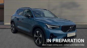 Volvo XC40 2.0 B4P Ultimate Dark 5dr Auto