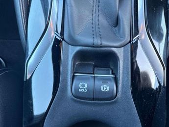 Toyota Corolla 1.8 VVT-i Hybrid Design 5dr CVT