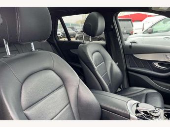 Mercedes-Benz GLC GLC 250d 4Matic AMG Line Prem Plus 5dr 9G-Tronic