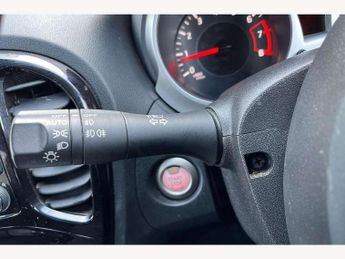 Nissan Juke 1.6 N-Connecta 5dr Xtronic