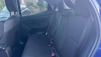 Toyota Yaris 1.5 Hybrid Design 5dr CVT