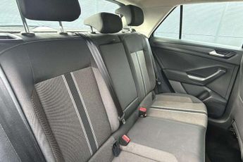 Volkswagen T-Roc 1.5 TSI EVO SE 5dr DSG