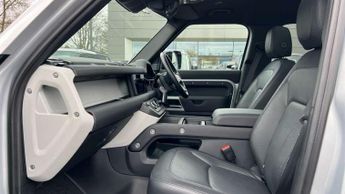 Land Rover Defender 2.0 P400e X-Dynamic SE 110 5dr Auto