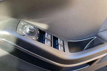 Ford Puma 1.0 EcoBoost Hybrid mHEV Titanium 5dr DCT