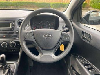 Hyundai i10 1.2 SE 5dr Auto