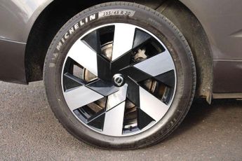 Volvo XC60 2.0 T6 [350] RC PHEV Plus Dark 5dr AWD Geartronic