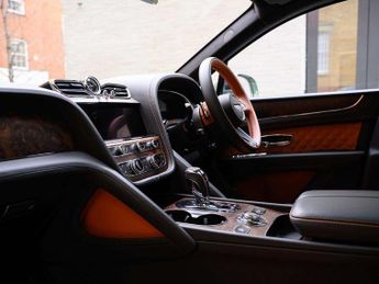 Bentley Bentayga 4.0 V8 Azure 5dr Auto [7 Seat]