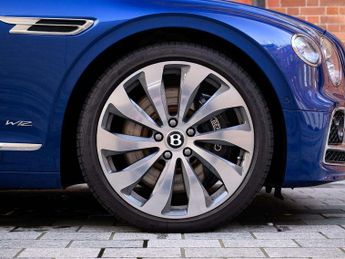 Bentley Flying Spur 6.0 W12 4dr Auto