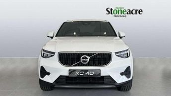 Volvo XC40 2.0 B3P Core 5dr Auto