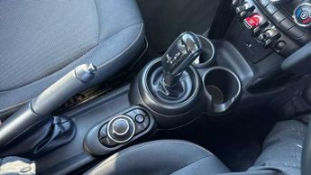 MINI Hatchback 1.5 Cooper Classic 3dr Auto