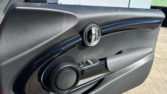 MINI Hatchback 1.5 Cooper Classic 3dr Auto