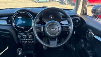 MINI Hatchback 1.5 Cooper Classic 3dr Auto