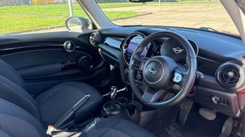 MINI Hatchback 1.5 Cooper Classic 3dr Auto