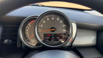 MINI Hatchback 5dr 1.5 Cooper Classic II 5dr Auto