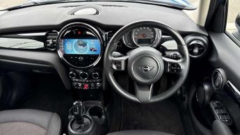MINI Hatchback 5dr 1.5 Cooper Classic 5dr Auto
