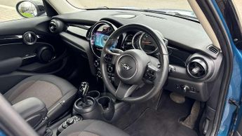 MINI Hatchback 5dr 1.5 Cooper Classic 5dr Auto