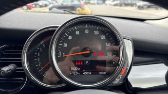 MINI Hatchback 5dr 1.5 Cooper Classic 5dr Auto