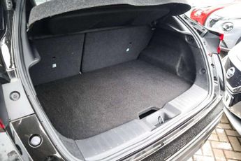 Nissan Juke 1.6 Hybrid N-Connecta 5dr Auto