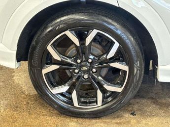 Ford Puma 1.0 EcoBoost Hybrid mHEV ST-Line X 5dr DCT