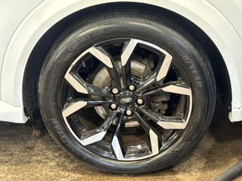 Ford Puma 1.0 EcoBoost Hybrid mHEV ST-Line X 5dr DCT