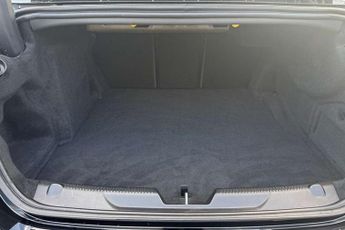 Jaguar XE 2.0 D200 R-Dynamic S 4dr Auto