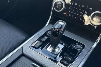 Jaguar XE 2.0 D200 R-Dynamic S 4dr Auto