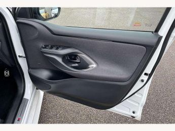 Toyota Yaris 1.5 Hybrid GR Sport 5dr CVT