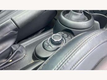 MINI Hatchback 5dr 1.5 Cooper Exclusive 5dr Auto