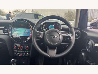 MINI Hatchback 5dr 1.5 Cooper Classic 5dr Auto