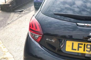Peugeot 208 1.2 PureTech 110 GT Line 5dr EAT6