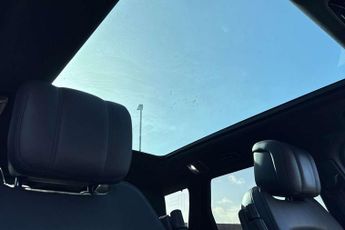 Land Rover Range Rover Sport 3.0 D300 HSE Dynamic Black 5dr Auto