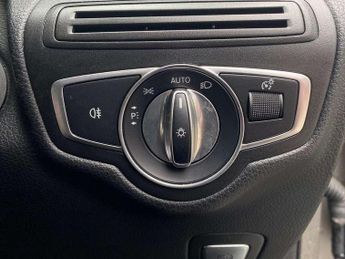 Mercedes-Benz GLC GLC 220d 4Matic AMG Line 5dr 9G-Tronic