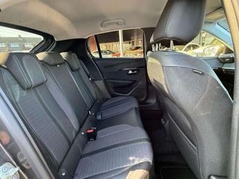 Peugeot 208 1.2 PureTech 100 Allure Premium 5dr EAT8