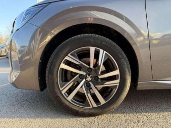 Peugeot 208 1.2 PureTech 100 Allure Premium 5dr EAT8
