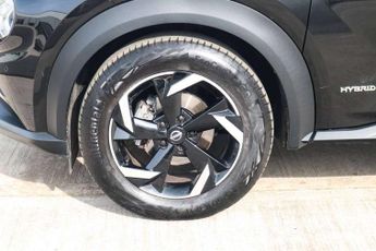 Nissan Juke 1.6 Hybrid N-Connecta 5dr Auto