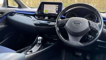 Toyota C-HR 1.8 Hybrid Dynamic 5dr CVT