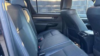 Toyota Hilux Invincible X D/Cab Pick Up 2.8 D-4D Auto