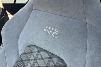 Volkswagen Golf 2.0 TDI 150 R-Line 5dr DSG