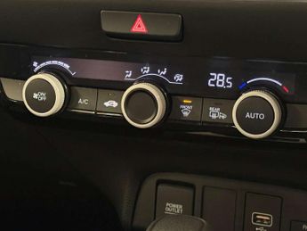 Honda Jazz 1.5 i-MMD Hybrid SE 5dr eCVT