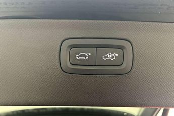 Volvo XC90 2.0 B5P [250] Momentum 5dr AWD Gtron