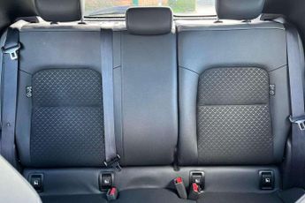 Nissan Juke 1.6 Hybrid N-Connecta 5dr Auto