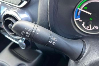 Nissan Juke 1.6 Hybrid N-Connecta 5dr Auto