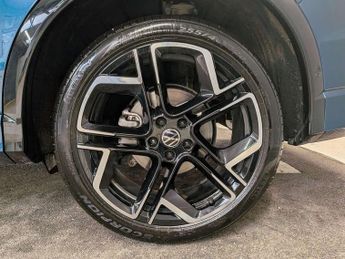 Volkswagen Tiguan 2.0 TDI R-Line 5dr DSG