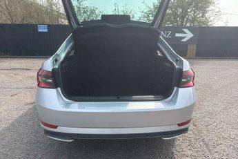 Skoda Superb 2.0 TDI CR Sport Line Plus 5dr DSG