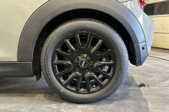 MINI Hatchback 1.5 Cooper Classic II 3dr Auto